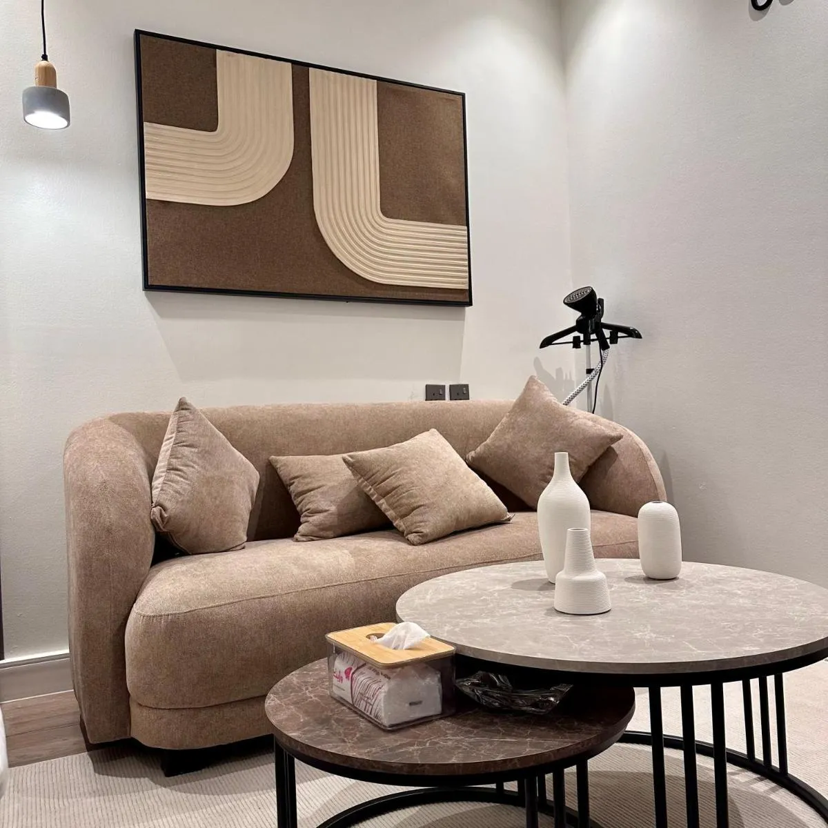 Image 5 of Stylish studio with private entrance