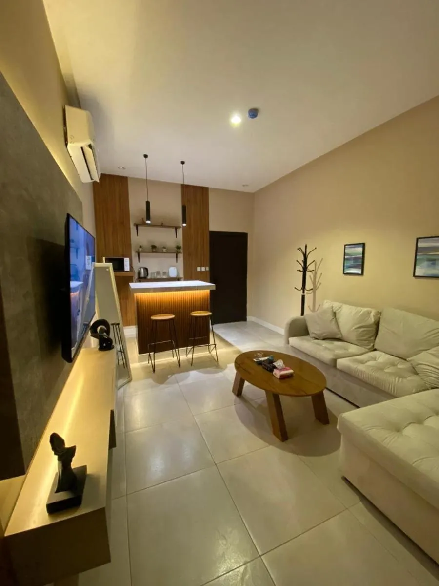 Image 1 of إفيرست النرجس الذاتيه