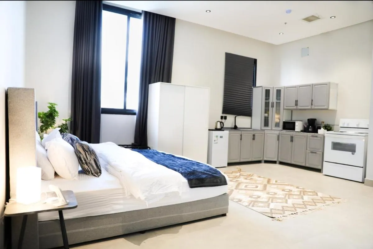 Image 1 of منزلك قرب المطار بتسجيل وصول ذاتي Your home near the airport with self check-in