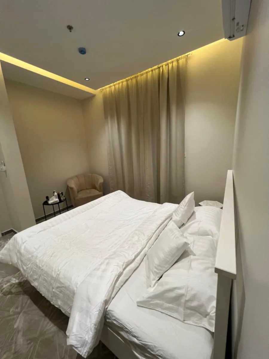 Image 1 of شقة حديثه في العارض