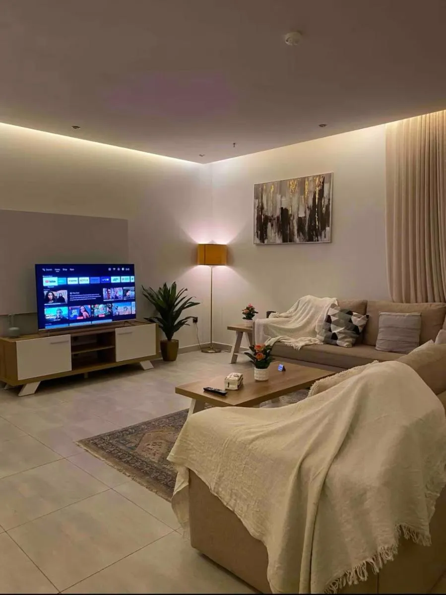 Image 4 of شقة حديثة مودرن 3 غرف وصالة a12