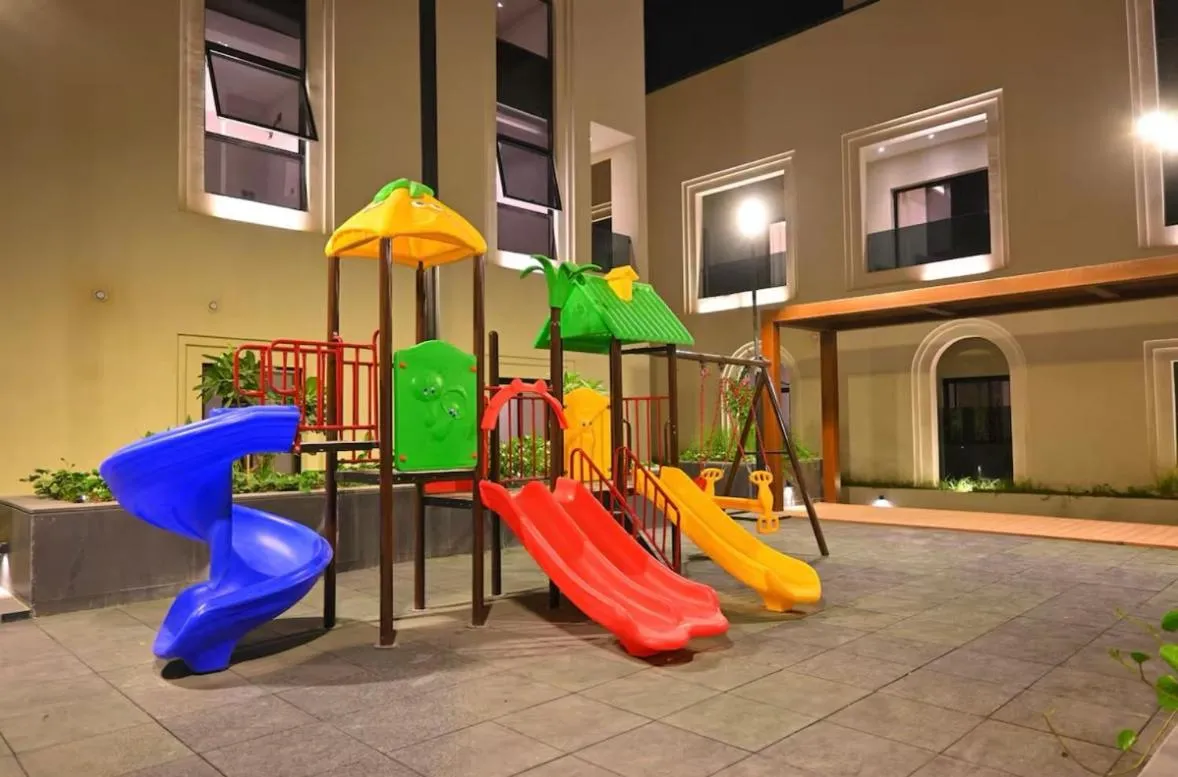 Image 4 of شقة حديثة مودرن 3 غرف وصالة a13
