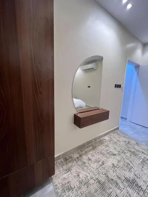 Image 3 of شقة فاخرة بصالة