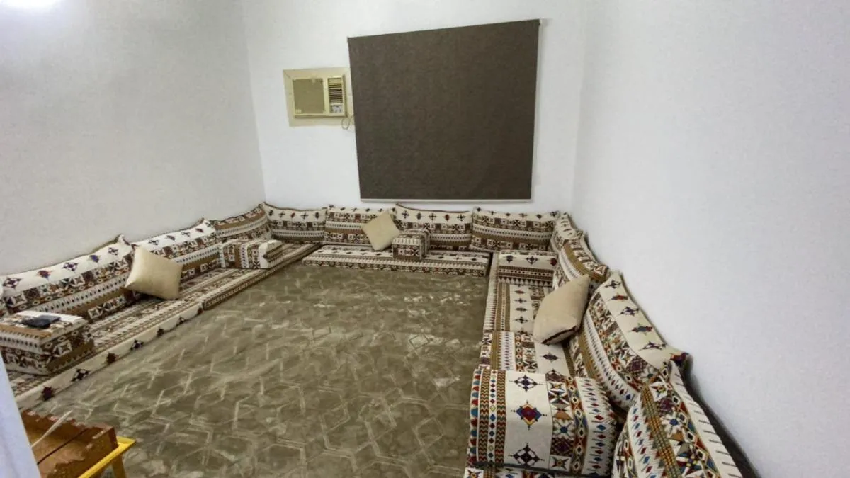 Image 2 of شقة فاخرةبمدخل خاص