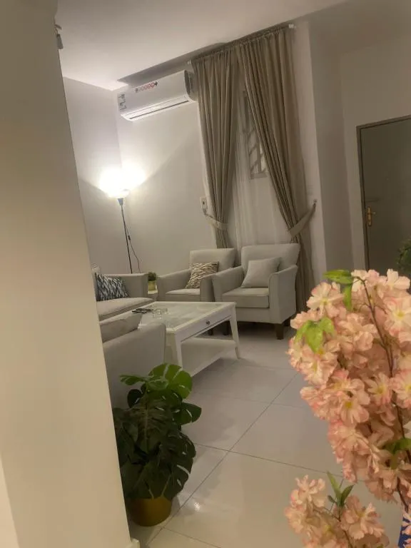 Image of شقه 2 حي المروج مقابل المركز المالي