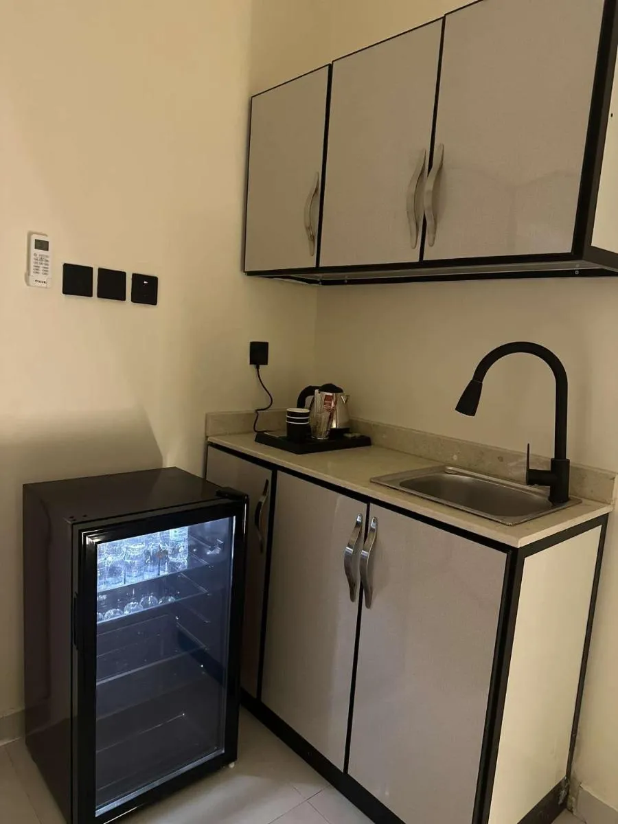 Image 3 of شقة واسعة غرفة نوم وصالة في الصحافة دخول ذاتي A Cozy One Bedroom Apartment in Alsahafa with self Entry