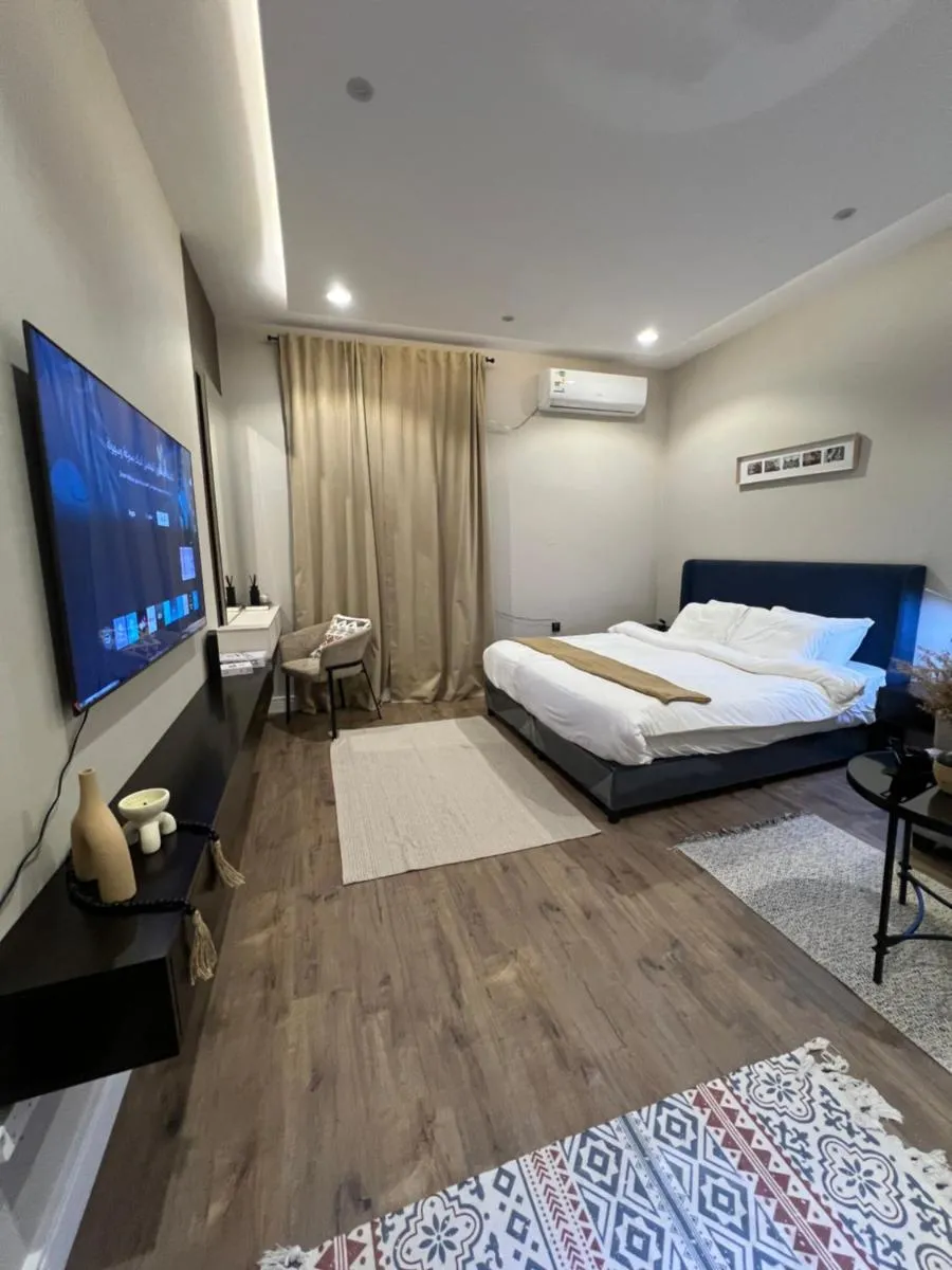 Image 1 of استديو حي الصحافه