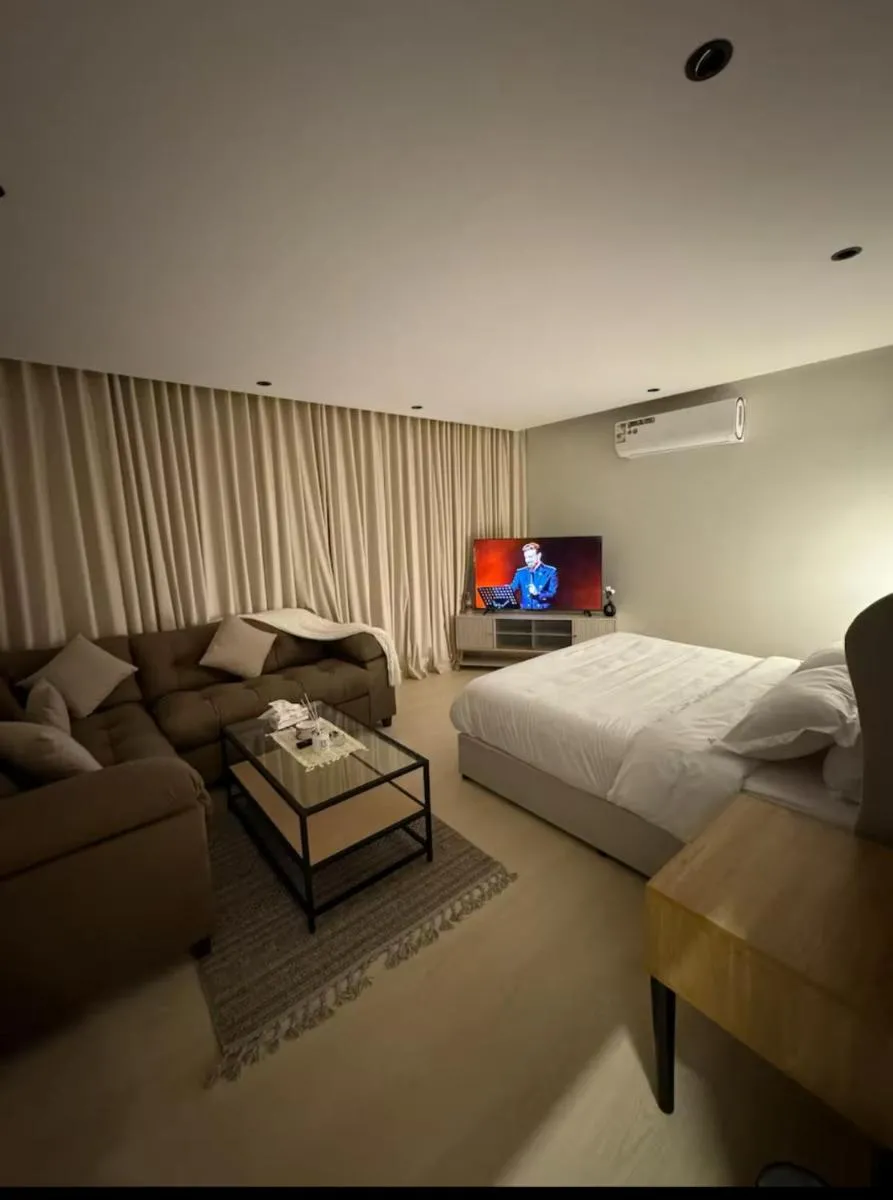 Image 1 of استديو العقيق رقم4 هادئ ومريح WiFi خدمة كاملة – Al-Aqeeq Studio
