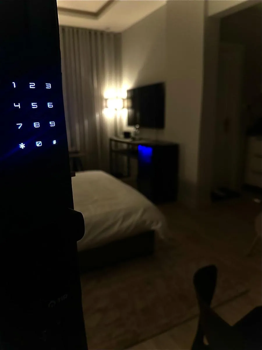 Image 3 of استديو مودرن vip