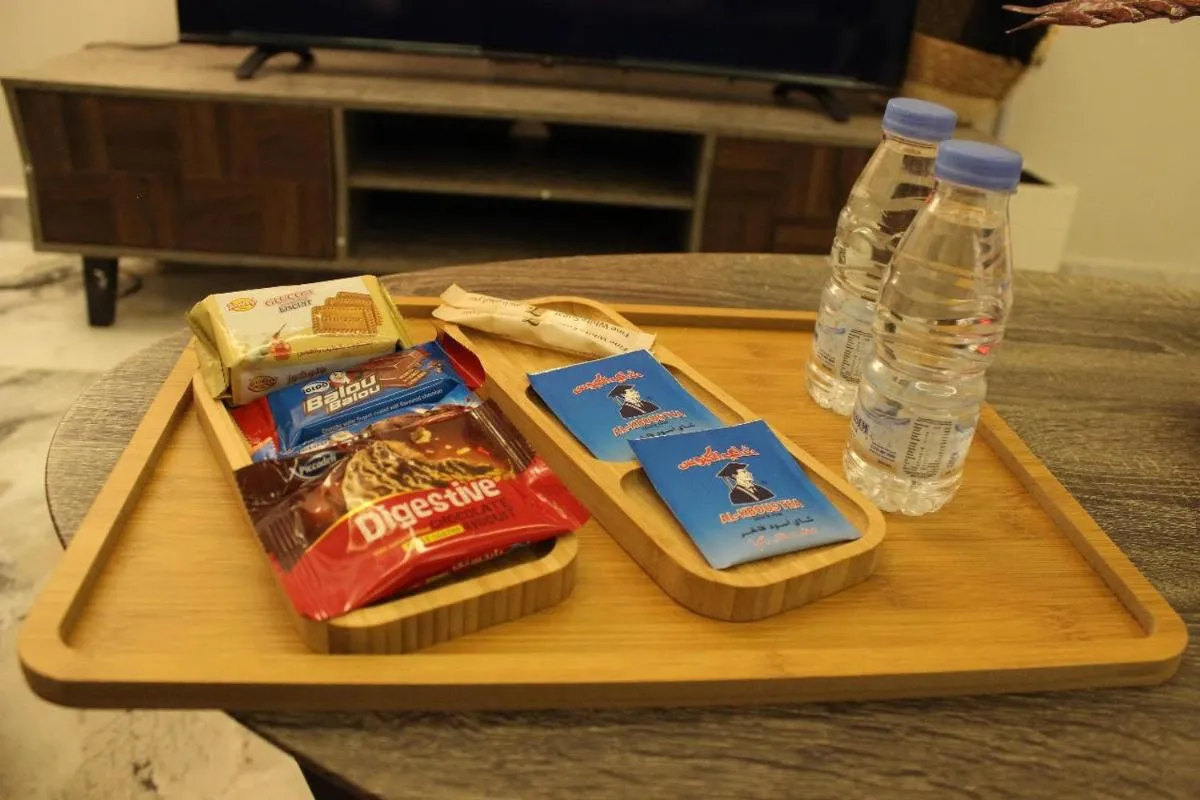 Image 6 of استوديو أنيق مطل على البوليفارد 205