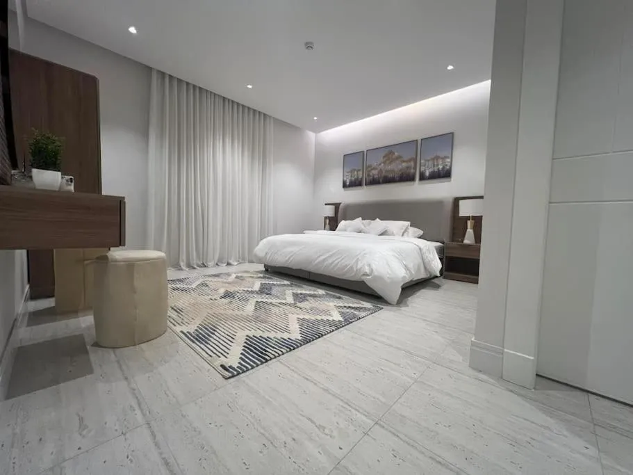 Image 1 of شقة فاخرة جديدة في الملقا Luxury