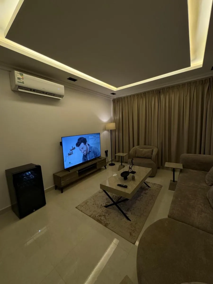 Image 3 of شقه فاخر بحي الصحافه luxiury apartment great location