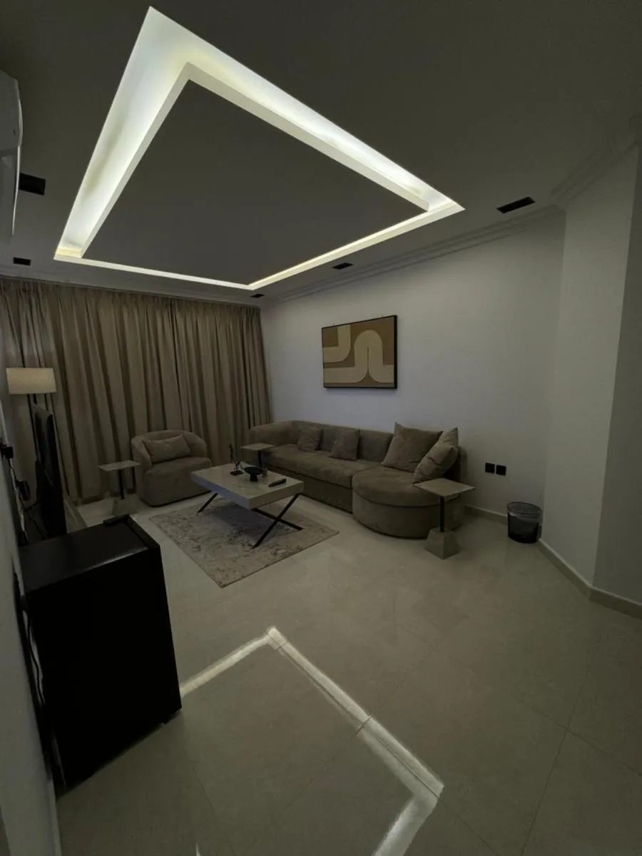 Image 2 of شقه فاخر بحي الصحافه luxiury apartment great location