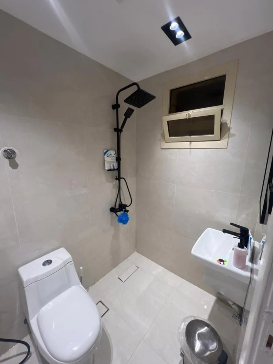 Image 6 of شقه فاخر بحي الصحافه luxiury apartment great location